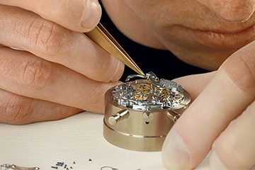 南通欧米茄手表售后清洗保养